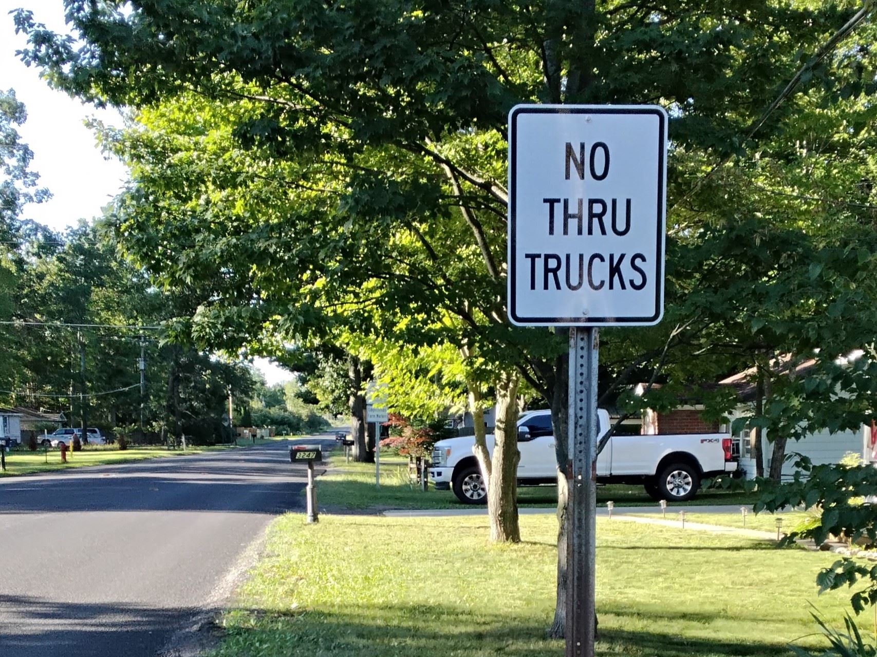 No Thru Trucks